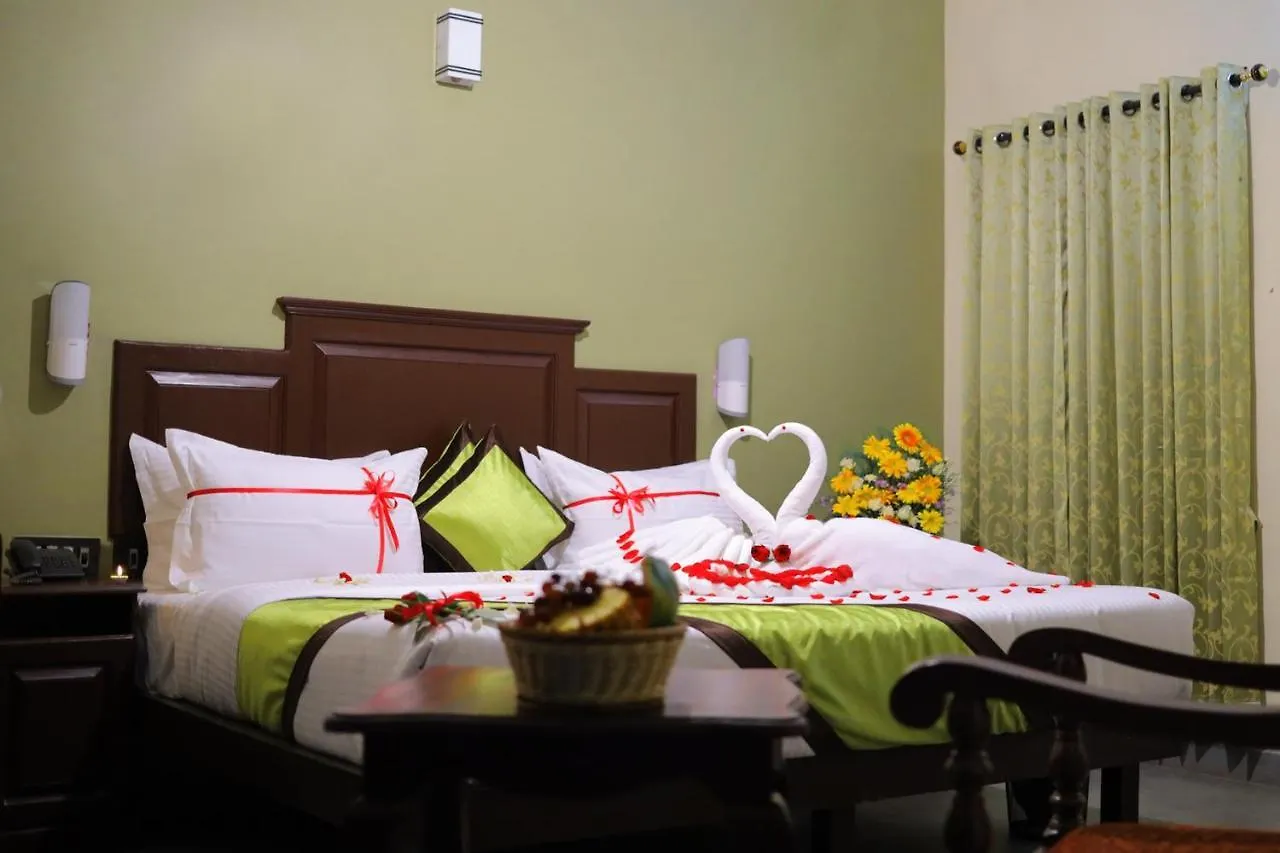 Misty Cardamom Hills Munnar Hotel