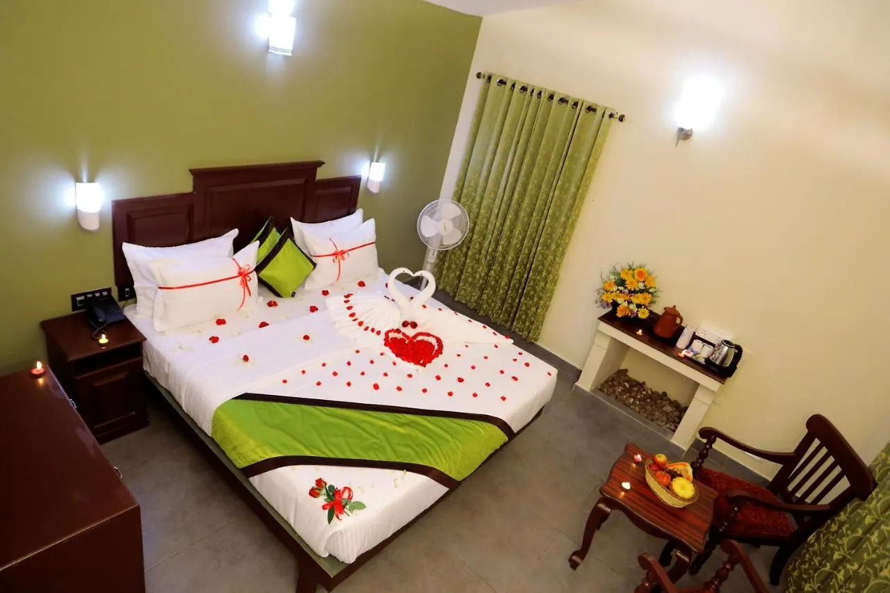 Misty Cardamom Hills Munnar Hotel 4*,  India